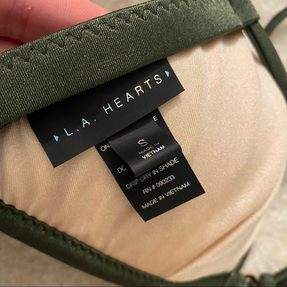 🦋4/$20 SALE - LA Hearts Dark green shine triangle bikini top - Picture 5 of 5